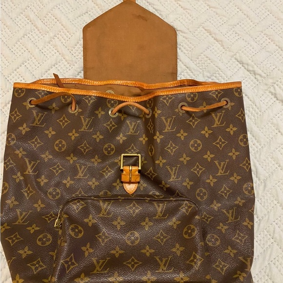Authentic Vintage LOUIS VUITTON MONOGRAM BACKPACK - Picture 2 of 12